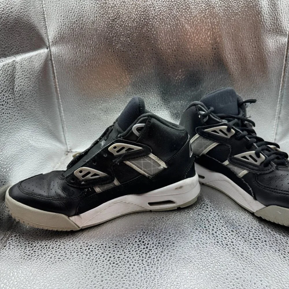 Size 4Y Nike Air Youth Black Grey Mod Top Basketball Sneakers‎ DX3764-001